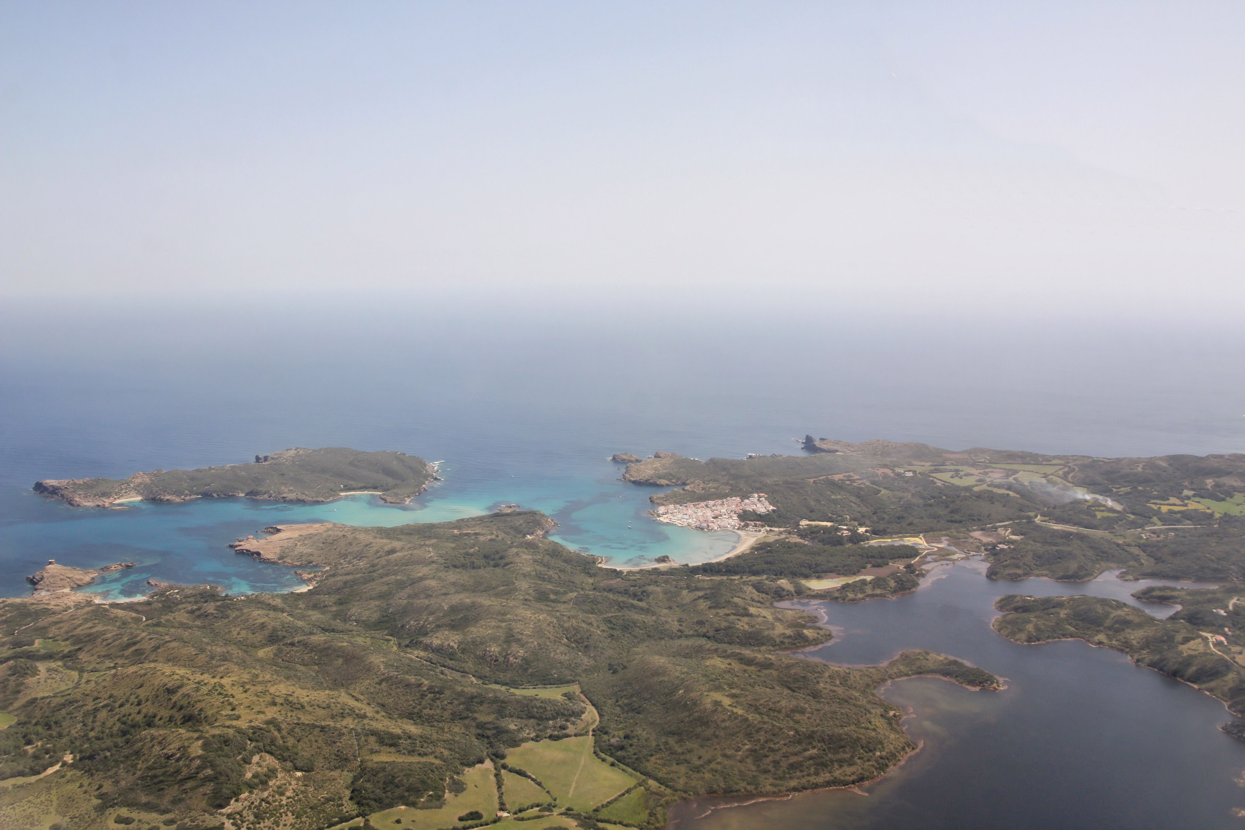 Parque Natural de Es Grau en Menorca. Ruta de 7 días en barco por Menorca