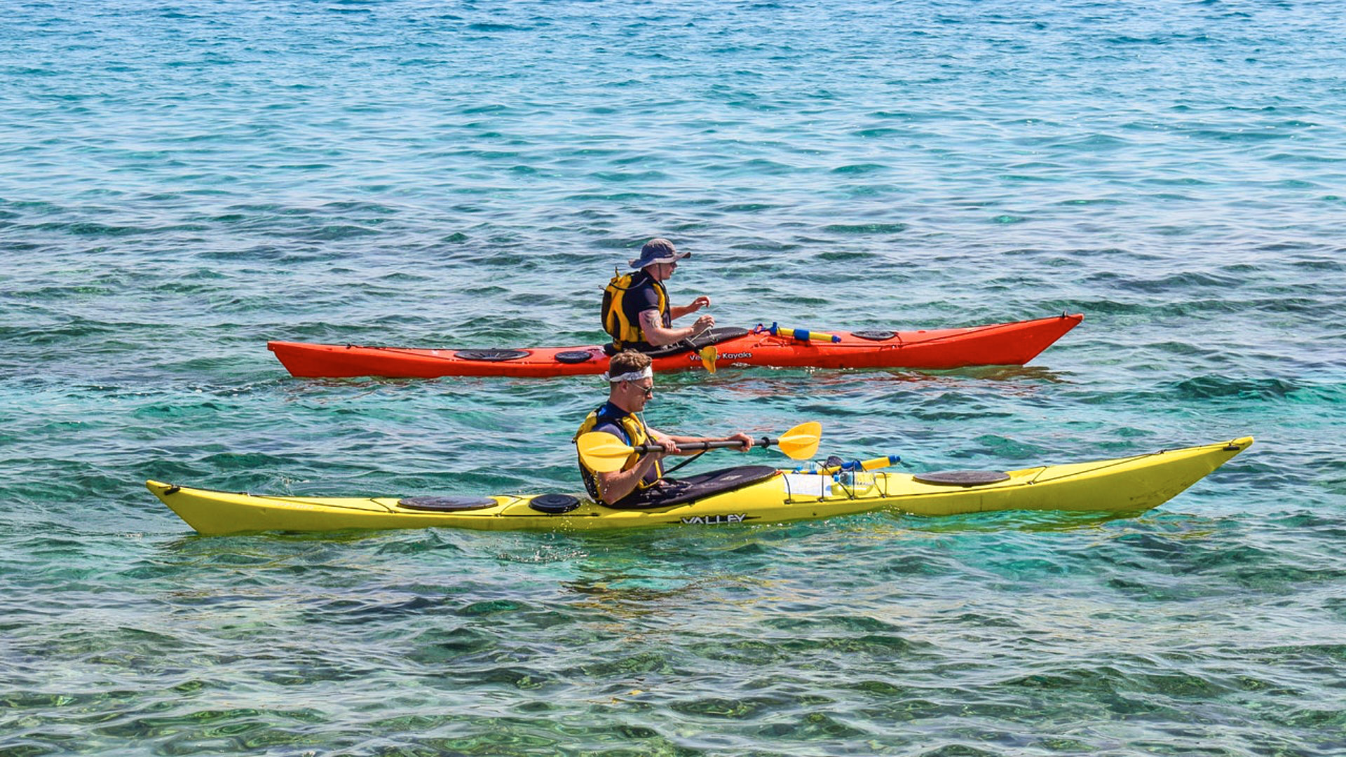 6 Botella de agua pequeña – Escuela de Navegación Aperca por el Mar