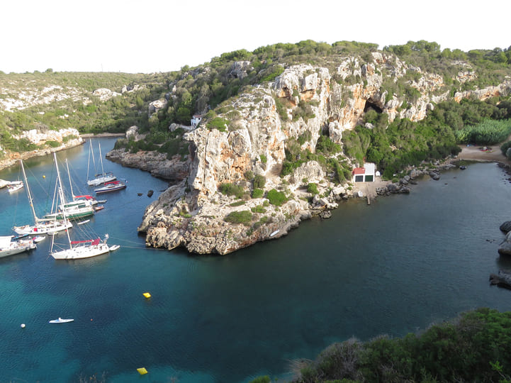 dónde fondear en Menorca